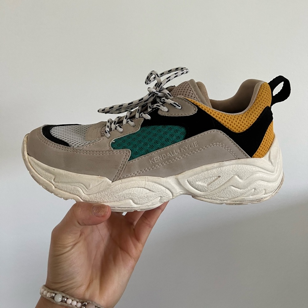 Kendall & Kylie Sneaker